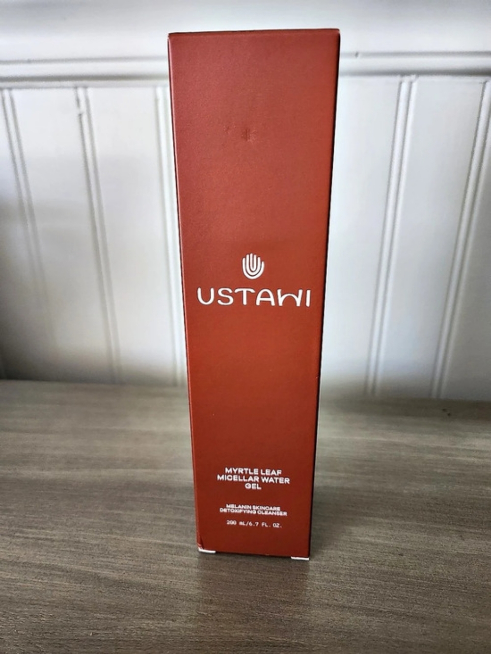 USTAWI Myerle Leaf Molecular Water Moisturizer in Brown NWT